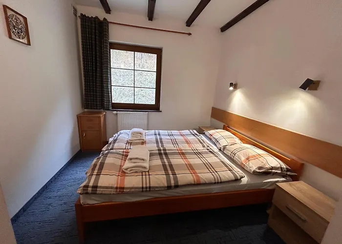 Gorski Czarna Gora * 시에나